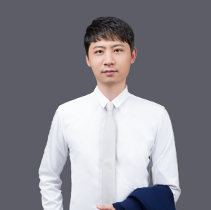 7张一驰.png